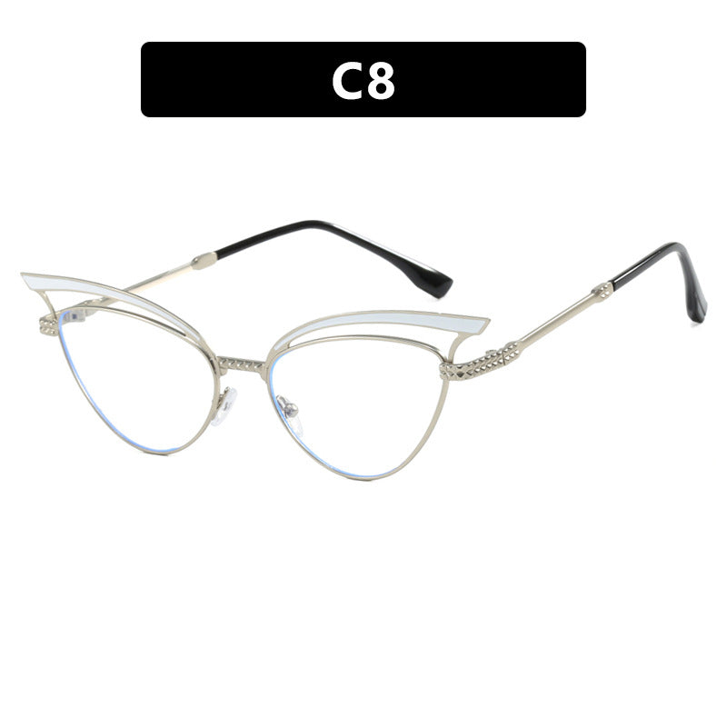 Vaelum Cat-Eye Cut-Out Sunglasses