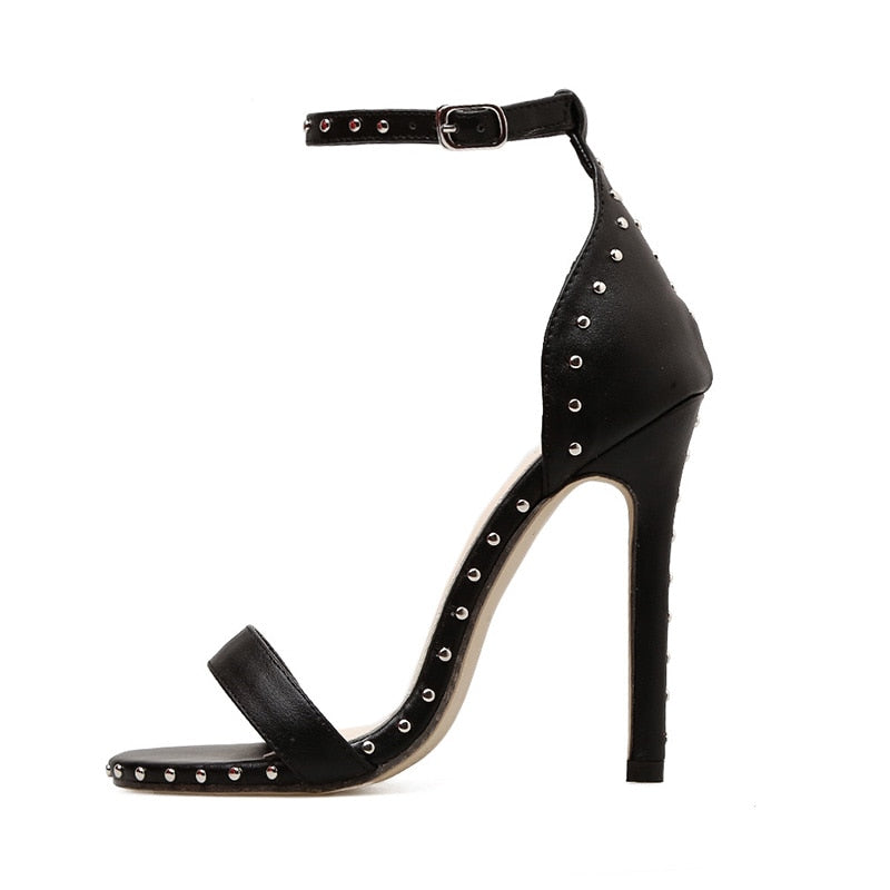 Vaelum Buckle Stiletto Pump