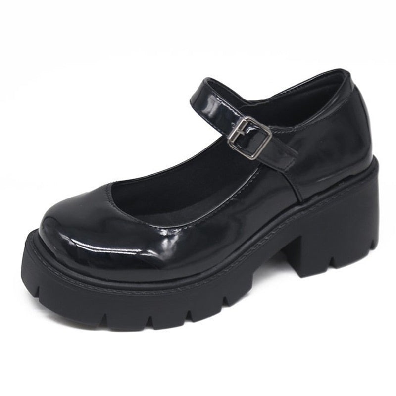 Vaelum Patent Leather Mary Jane Pump