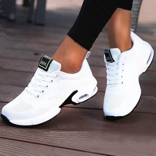 Vaelum Lightweight Running Sneaker