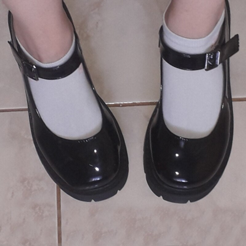Vaelum Patent Leather Mary Jane Pump