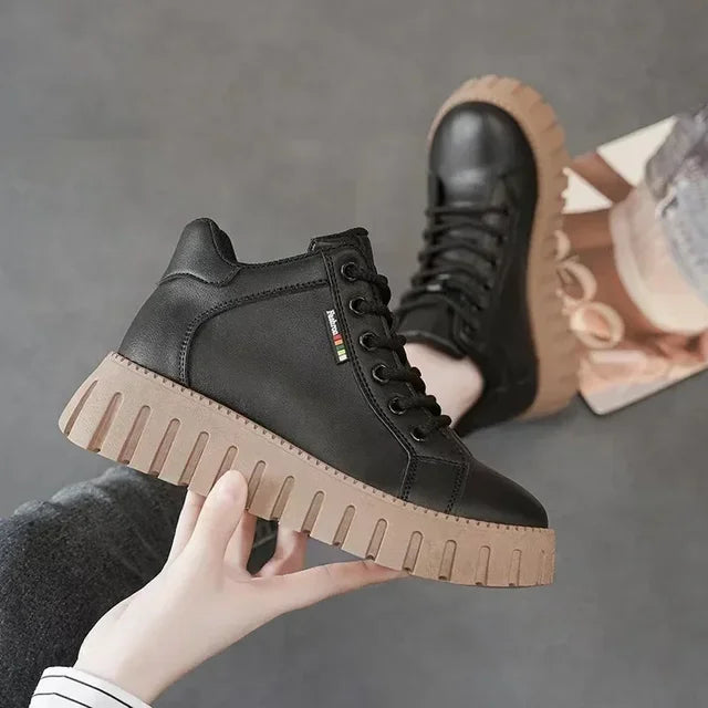 Vaelum Lace-Up Platform Ankle Boot